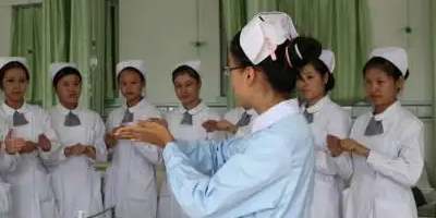 <b>川北醫(yī)學(xué)院附屬醫(yī)院護士學(xué)校介紹</b>