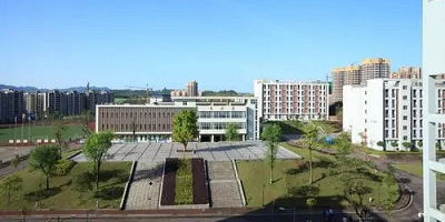 <b>宜賓市翠屏區遠大職業技術學校</b>