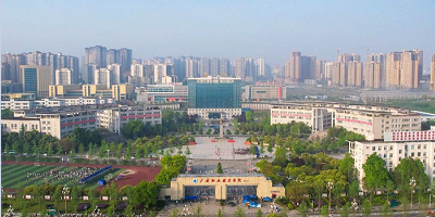 <b>廣安市英才職業(yè)技術(shù)學(xué)校</b>