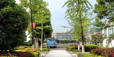 <b>四川江油高級技工學校</b>