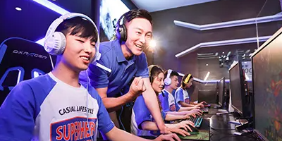 <b>成都電競學校</b>