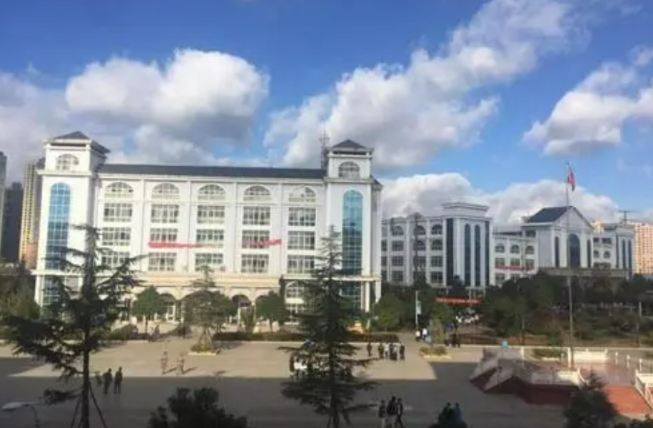 遂寧鴻圖電子電路技術職業學校