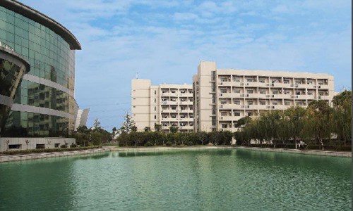 四川省巴中市職業中學