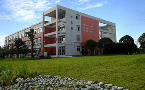 南充中等專業學校一般有哪些專業?計算機應用技術專業怎么樣